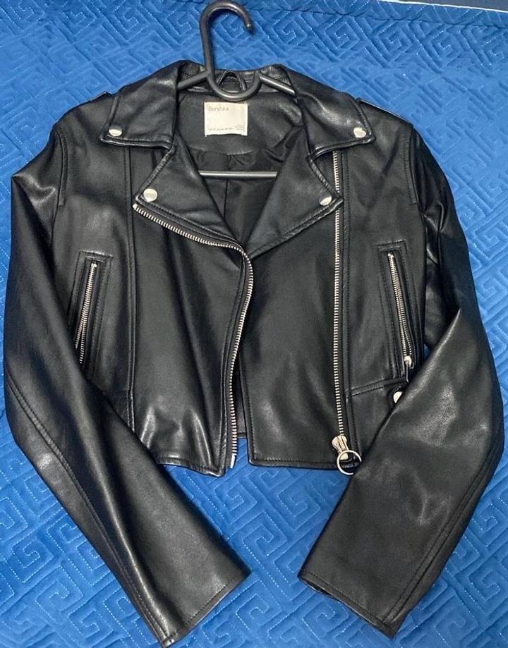 Кожаная курточка от Bershka