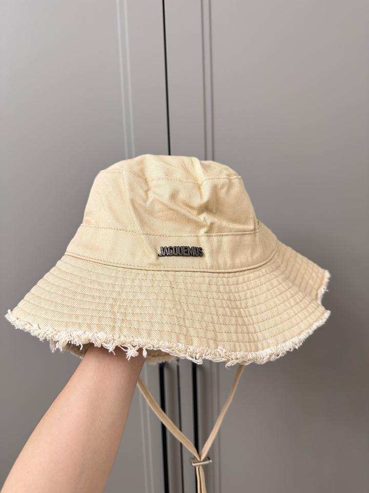 Новая панамка Jacquemus