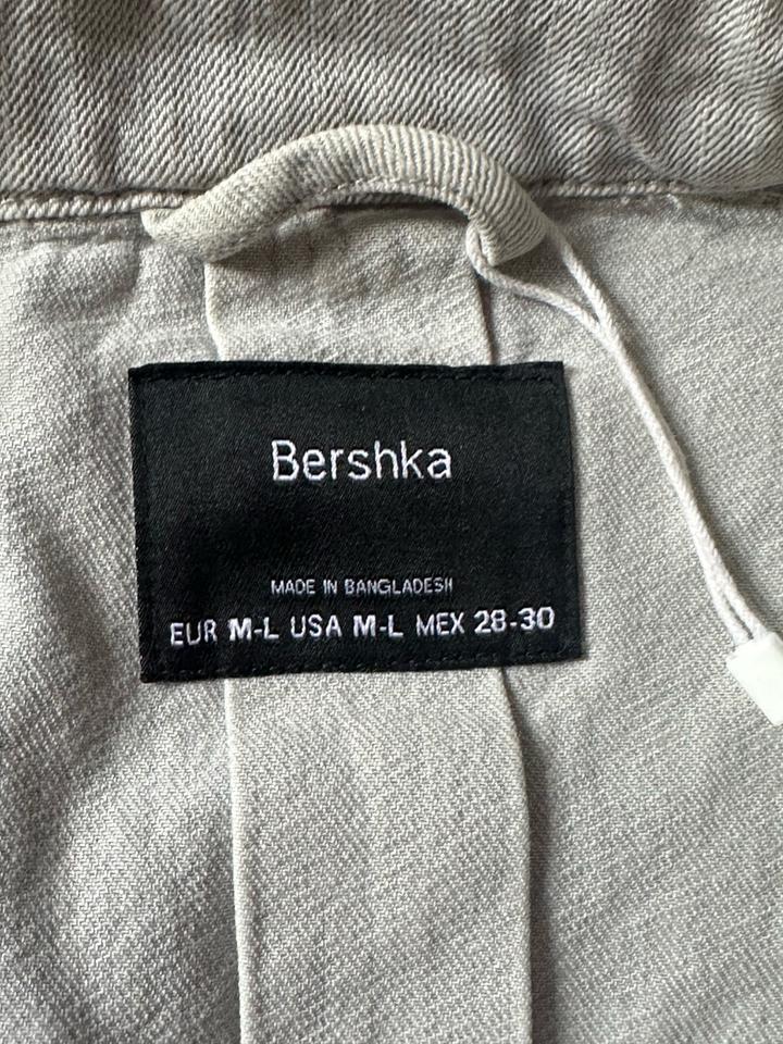 Куртка bershka
