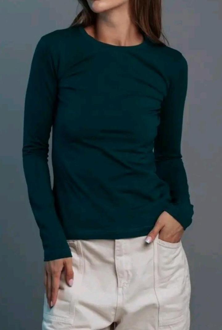 Новвй лонгслив