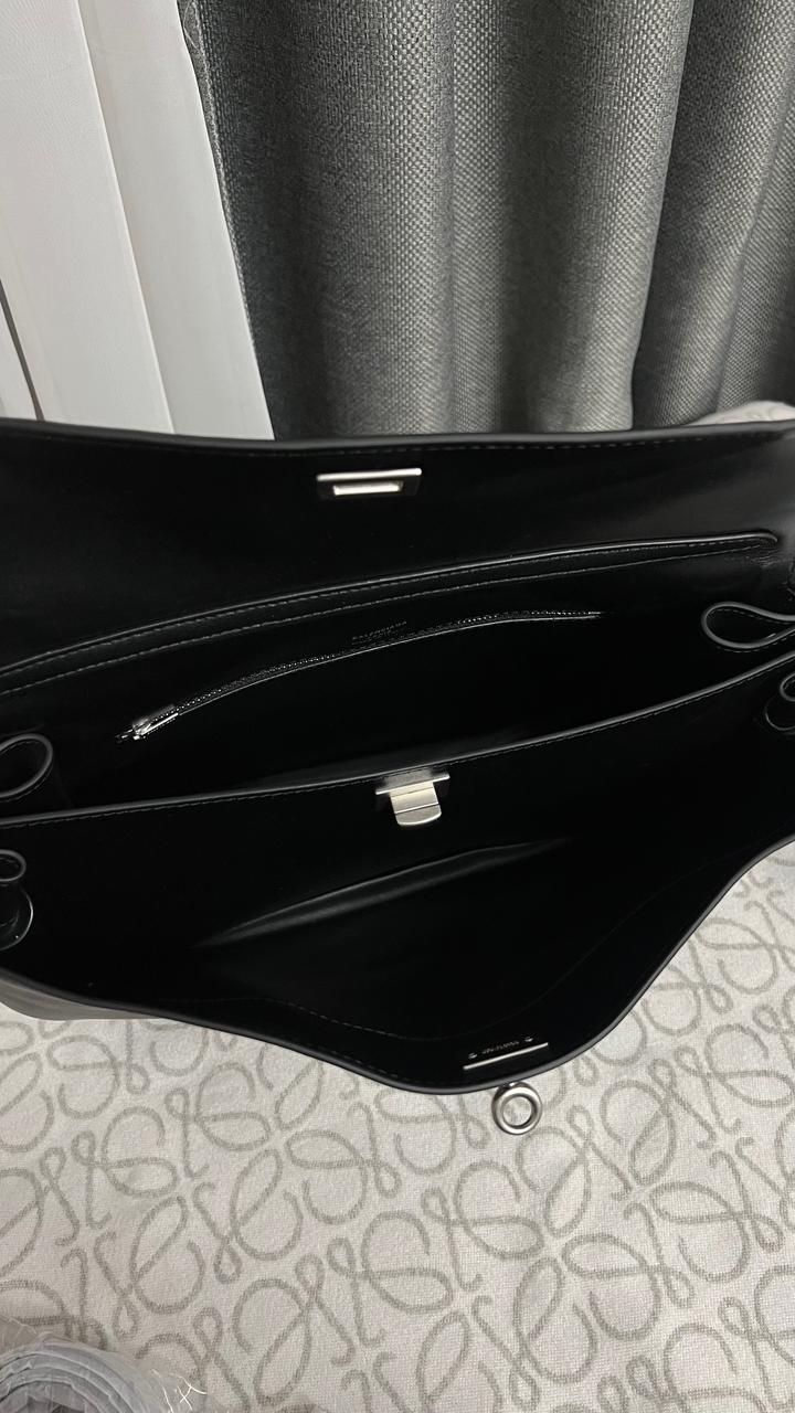 Сумка BALENCIAGA rodeo🤍