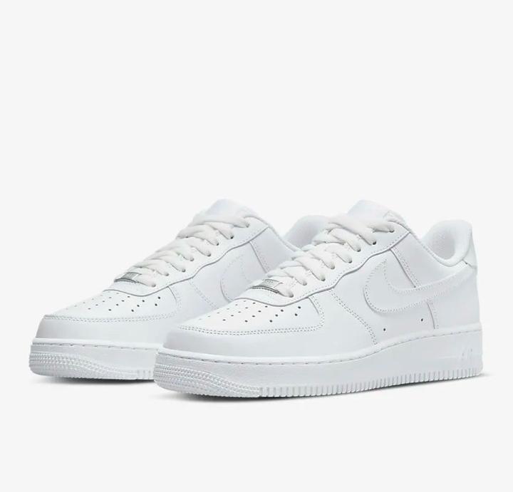 Nike Air Force 01