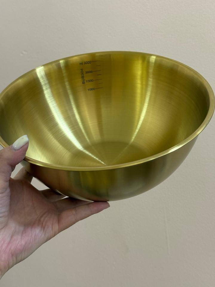 Металлическая миска