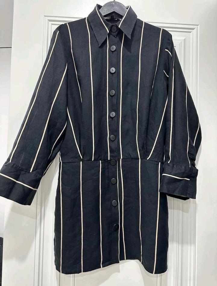 Платье из льна от Massimo dutti