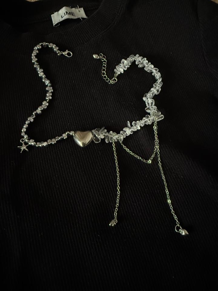 Колье с декором