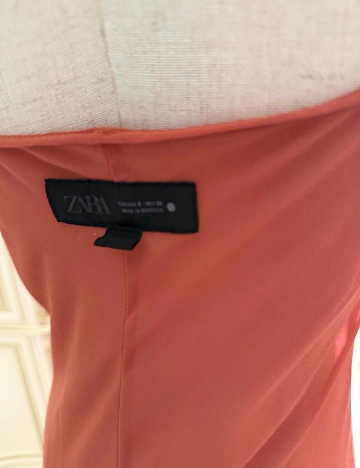 Платье Zara