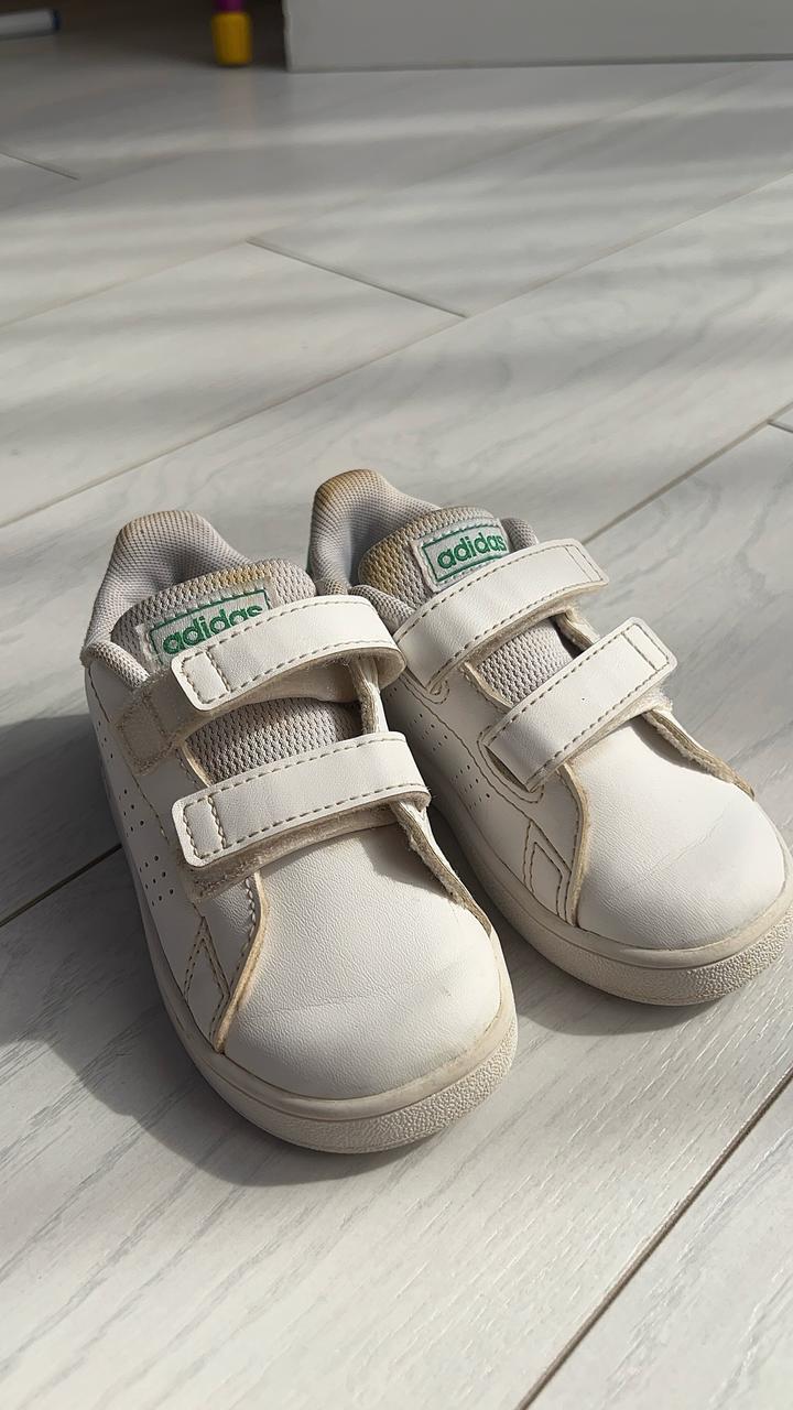 кроссовки Adidas