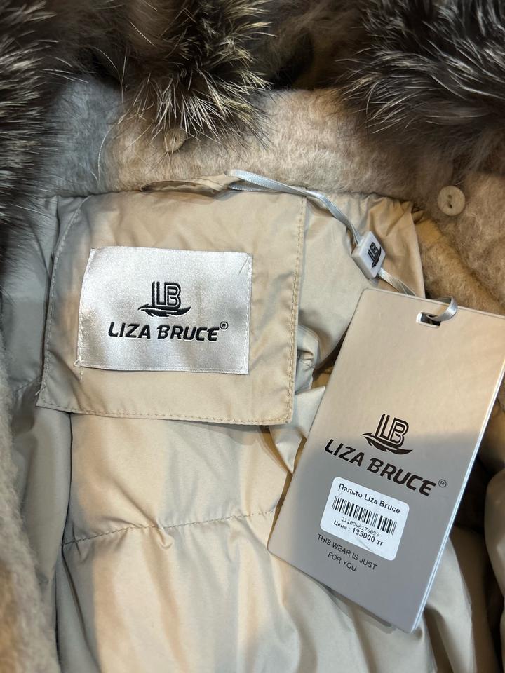 Пальто, парка или куртка оригинал!! Новый с этикеткой