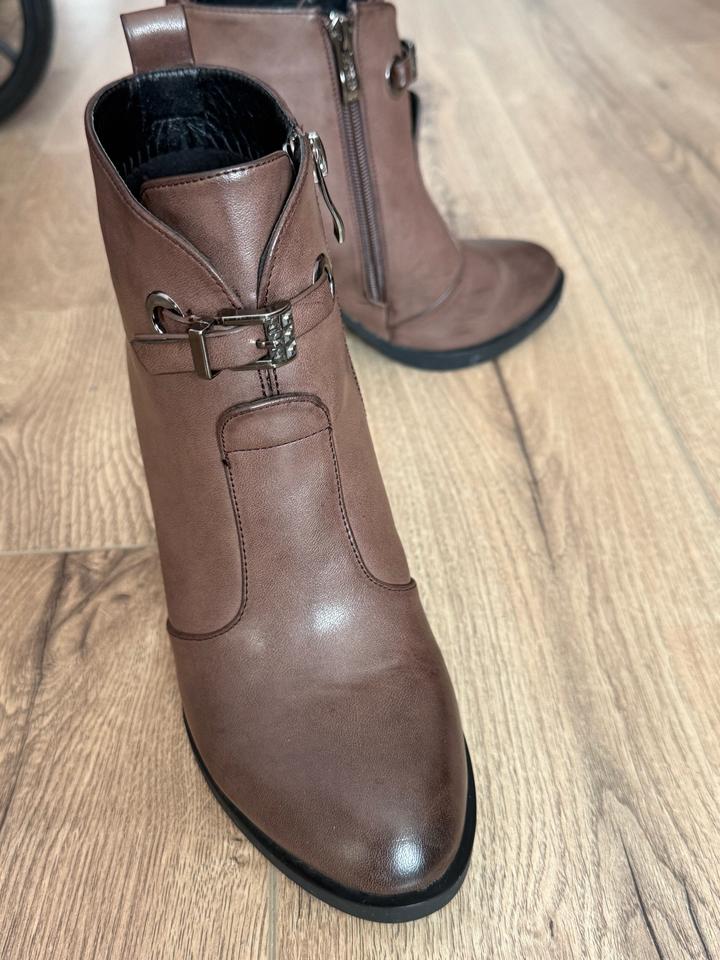 Сапоги ботильоны