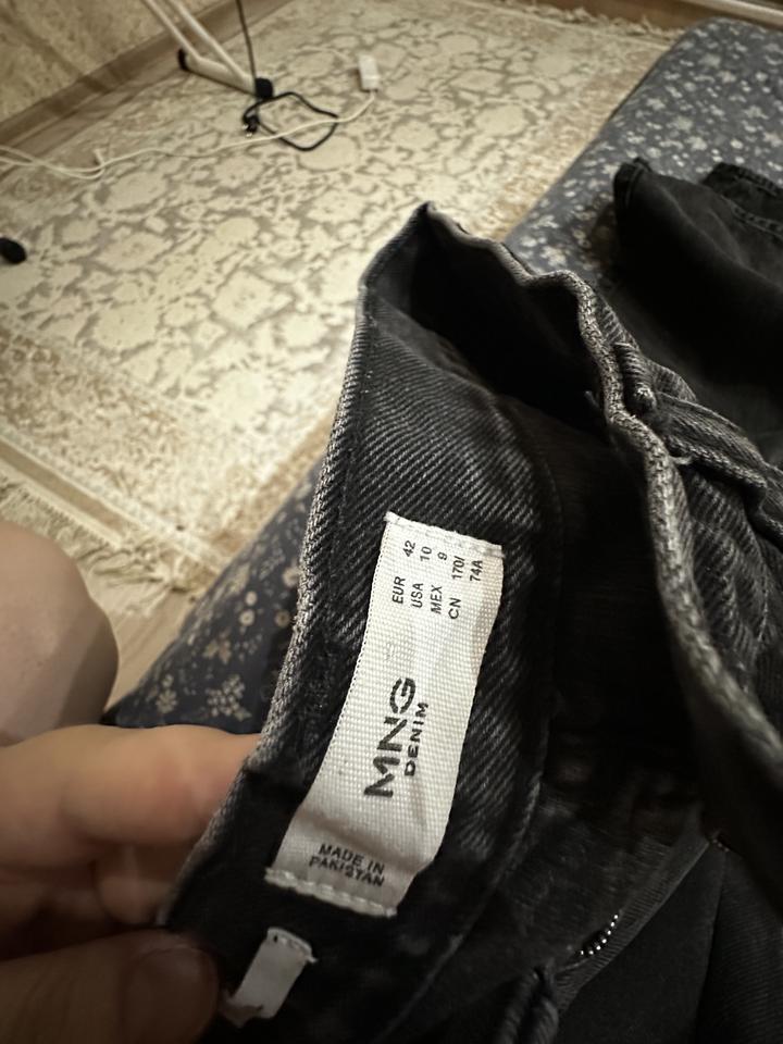 Джинсы манго