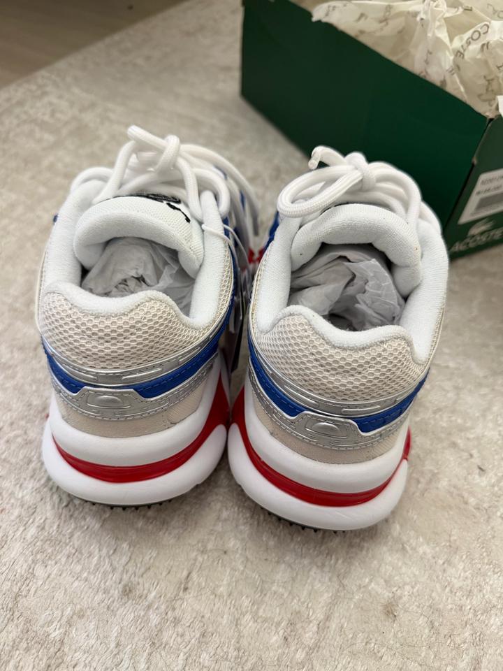 Кроссовки лакосте