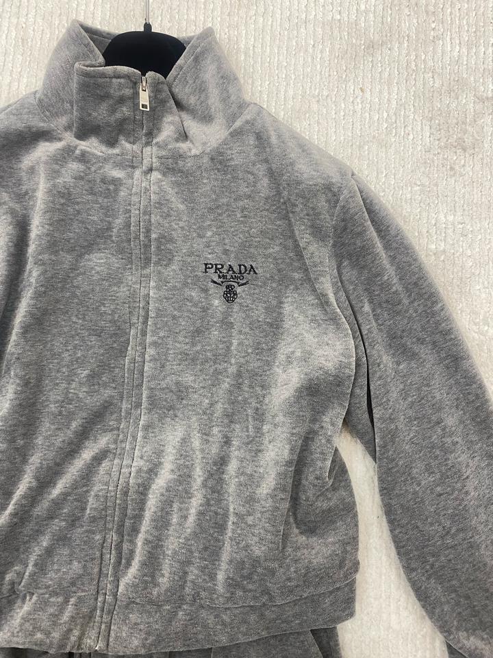 Спортивный костюм под Prada