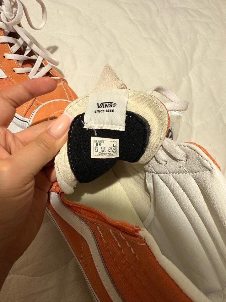 Продам новые VANS за 35000