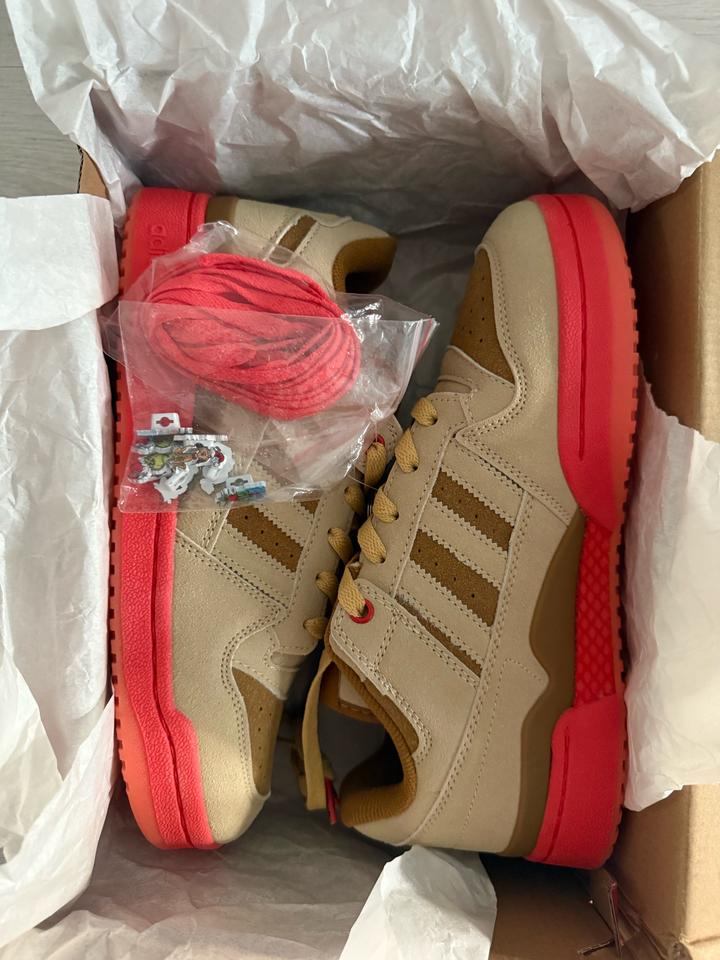 Продам кроссовки Adidas