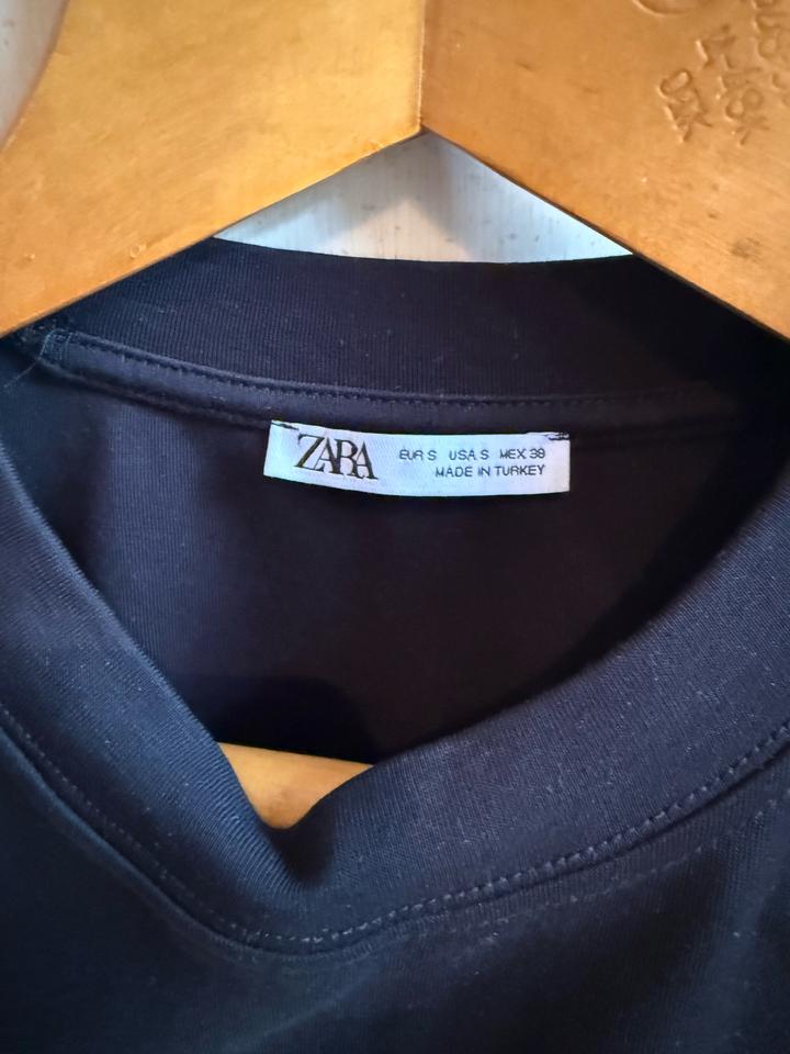 Кастомная футболка Zara