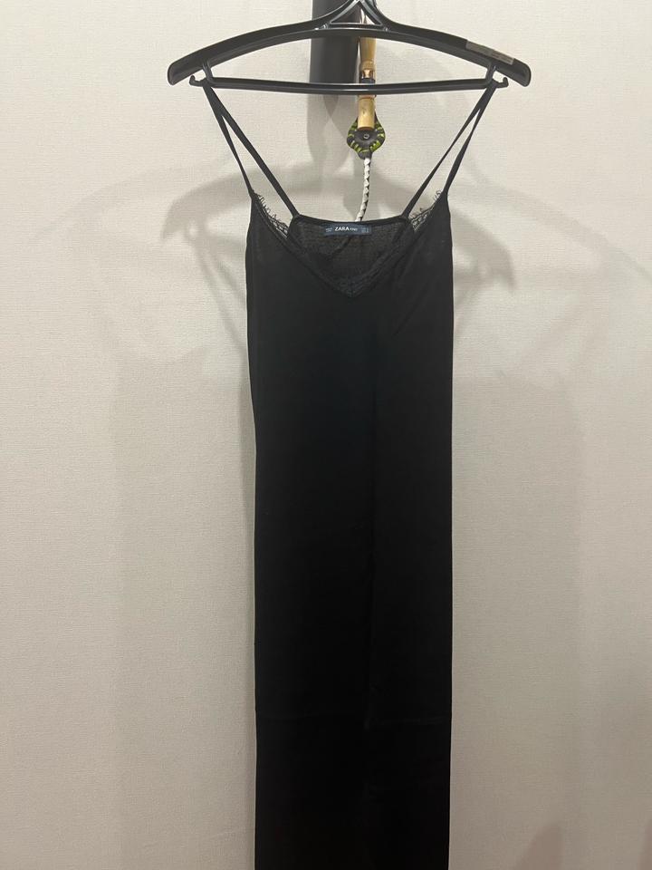 Черное платье Zara