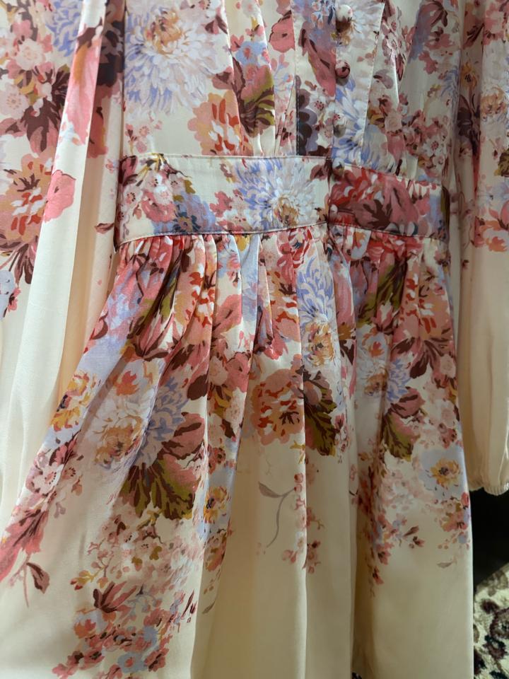 Платье от CHIA