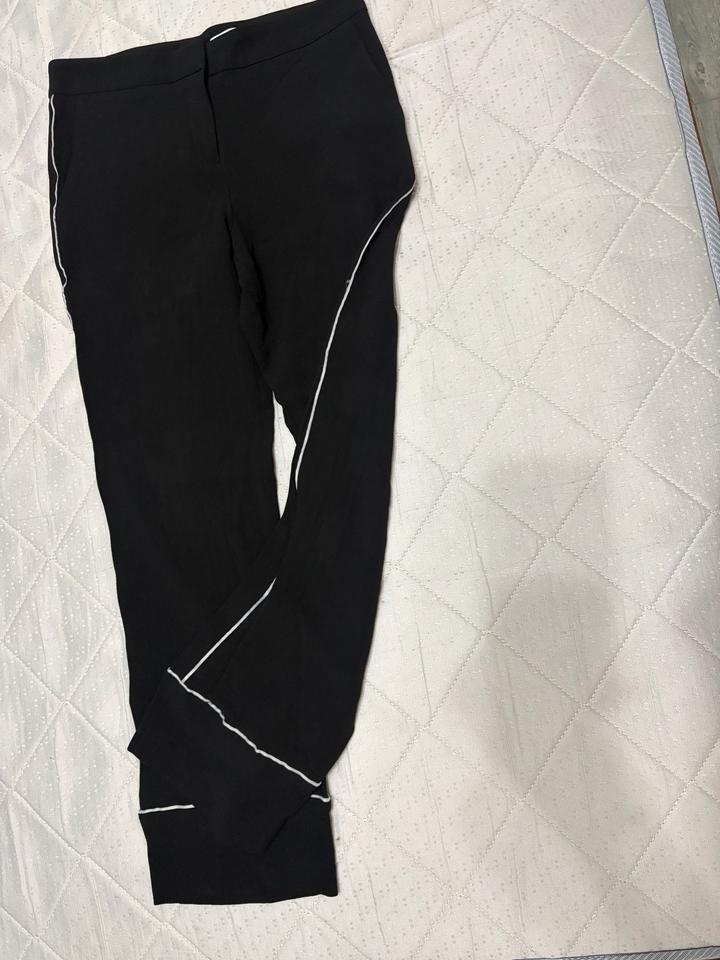 черные брюки