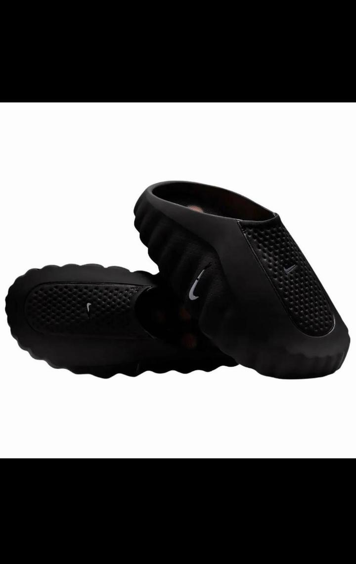Nike Mind 001