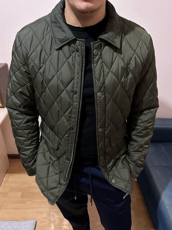 Мужская тонкая куртка на осень весну.