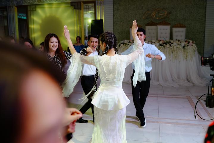 Белое платье кружево