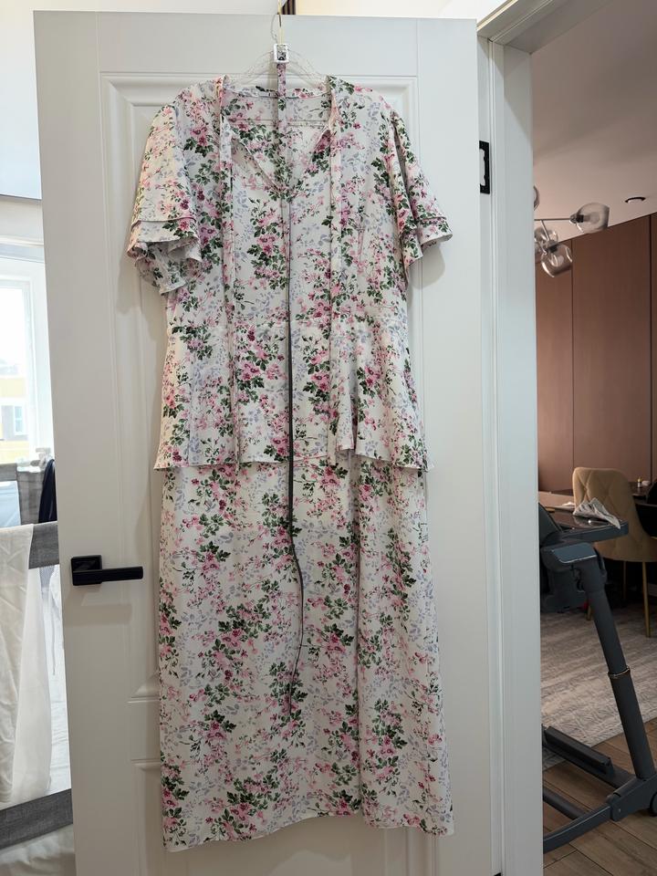 Платье с цветочками