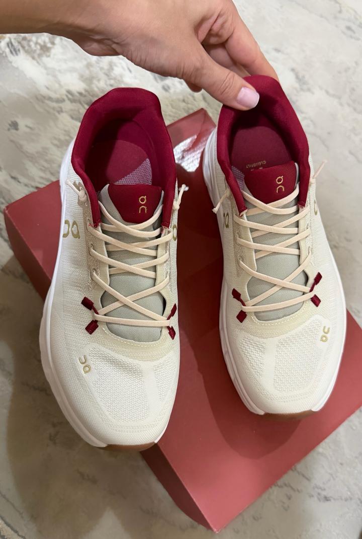 Абсолютно новые On clouds