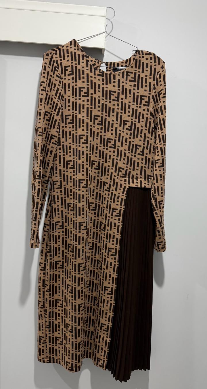 Платье трикотажное