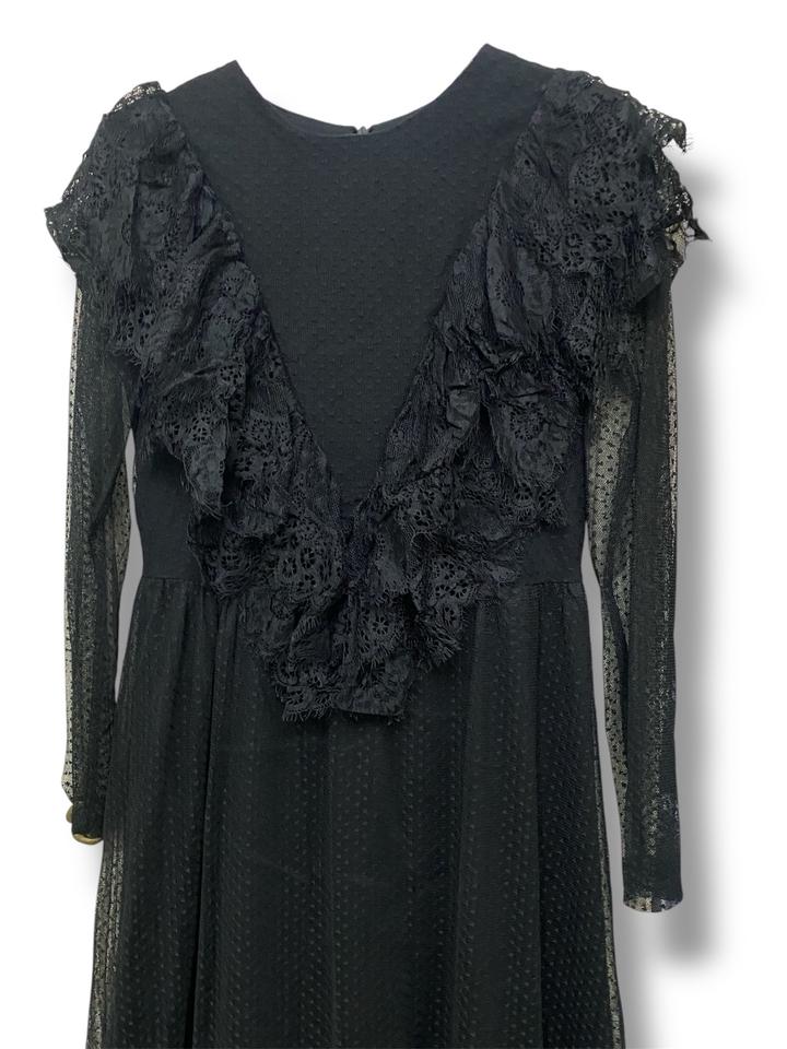 Черное платье