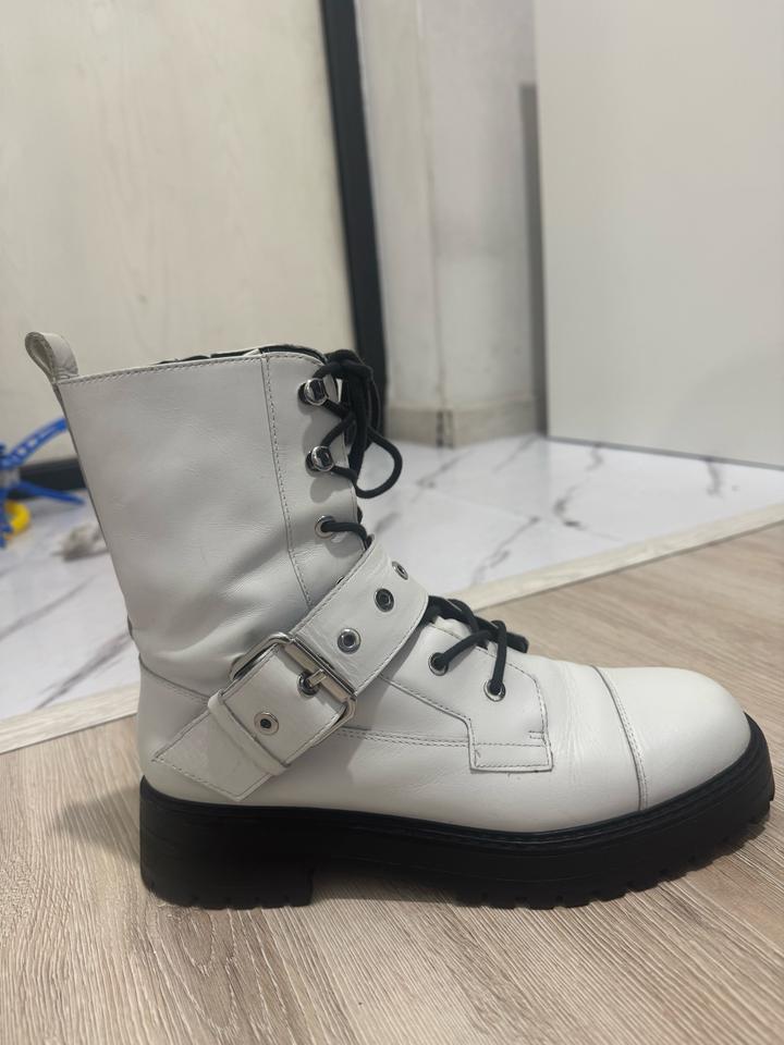 Кожаные ботинки Zara