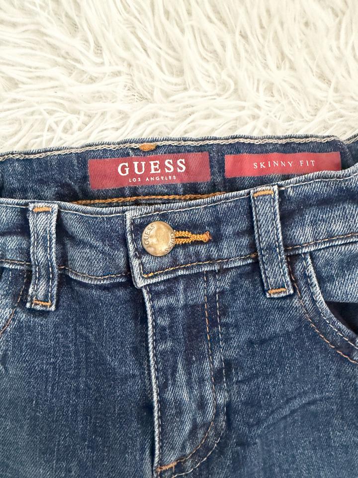 Джинсы guess