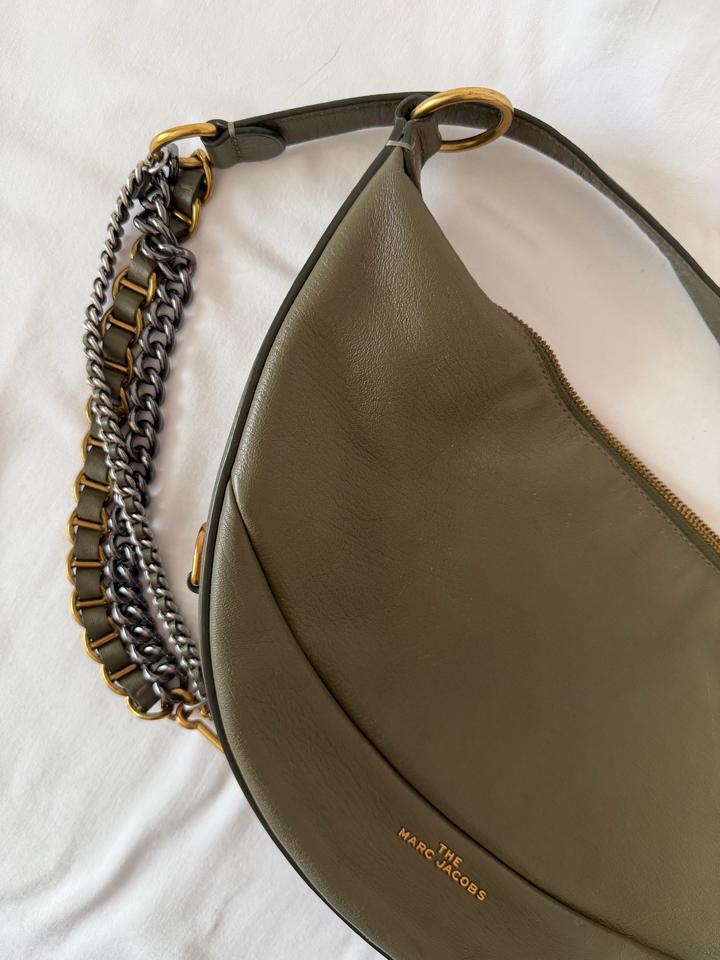 Сумка-багет женская Marc Jacobs.