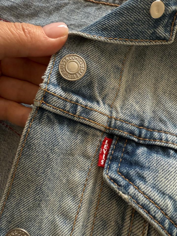 Levis джинсовка