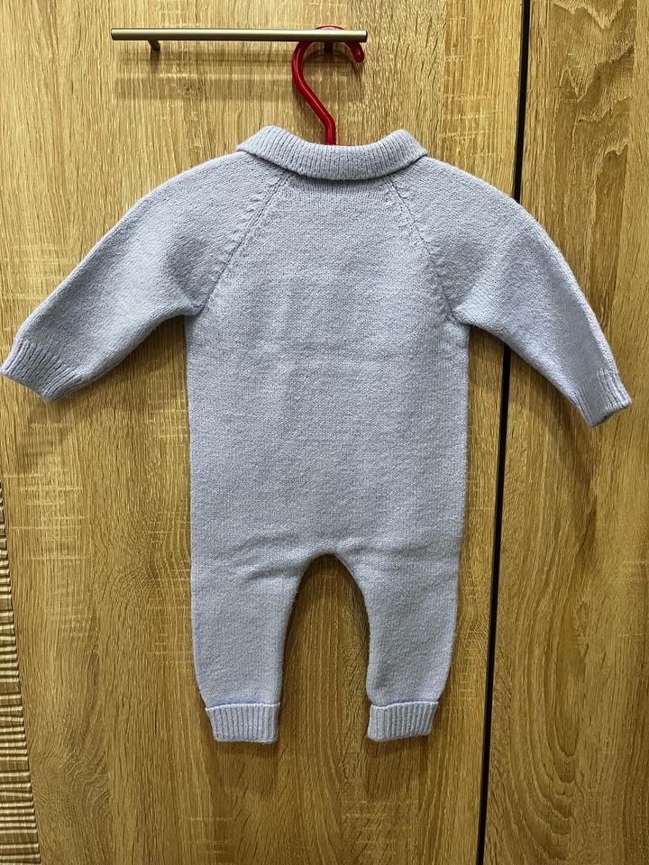 Комбинезон вязаный для новорожденного