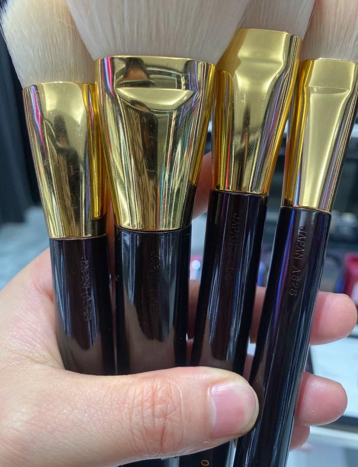 Косметичка и кисти Tom Ford