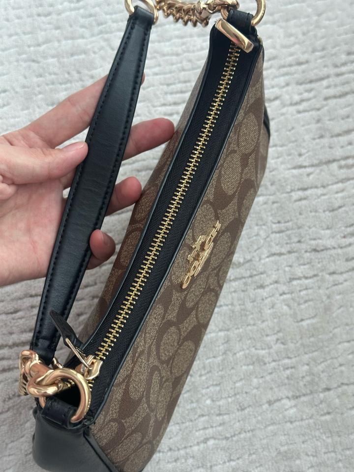 Сумка от Coach