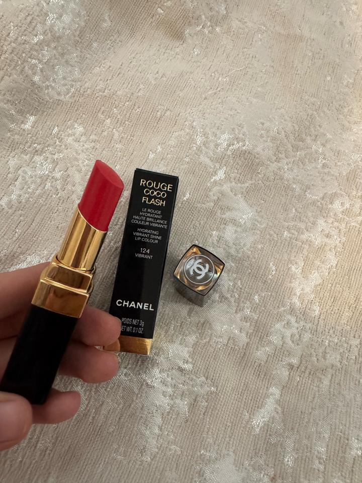 Chanel 124 vibrant