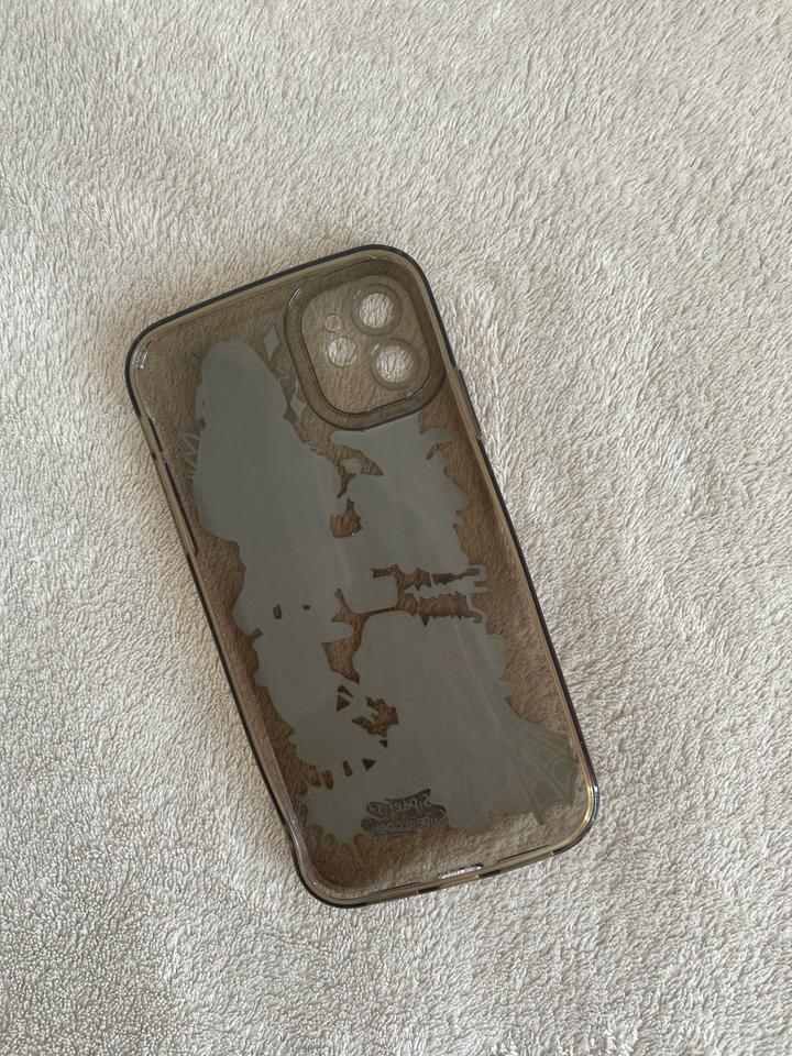 Чехол на iPhone 11