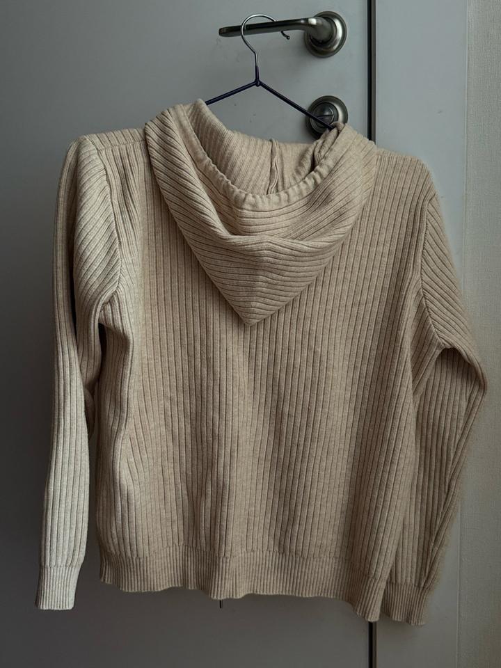 Кофта с капюшоном