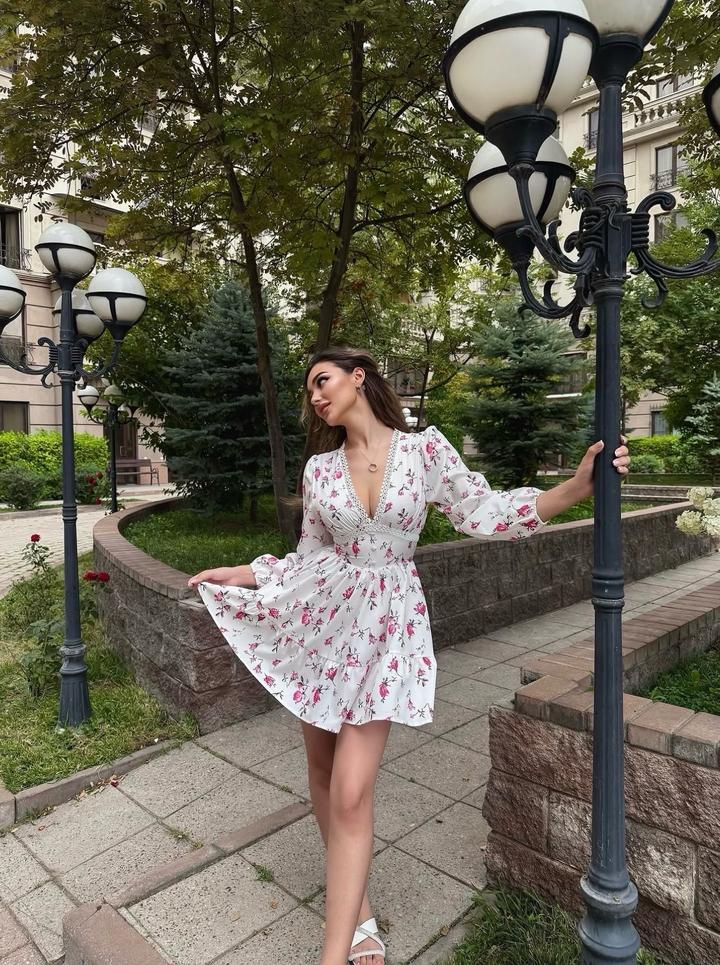 Летний сарафан в розовый цветочек