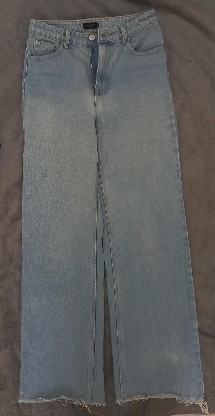 Голубые джинсы Zarina