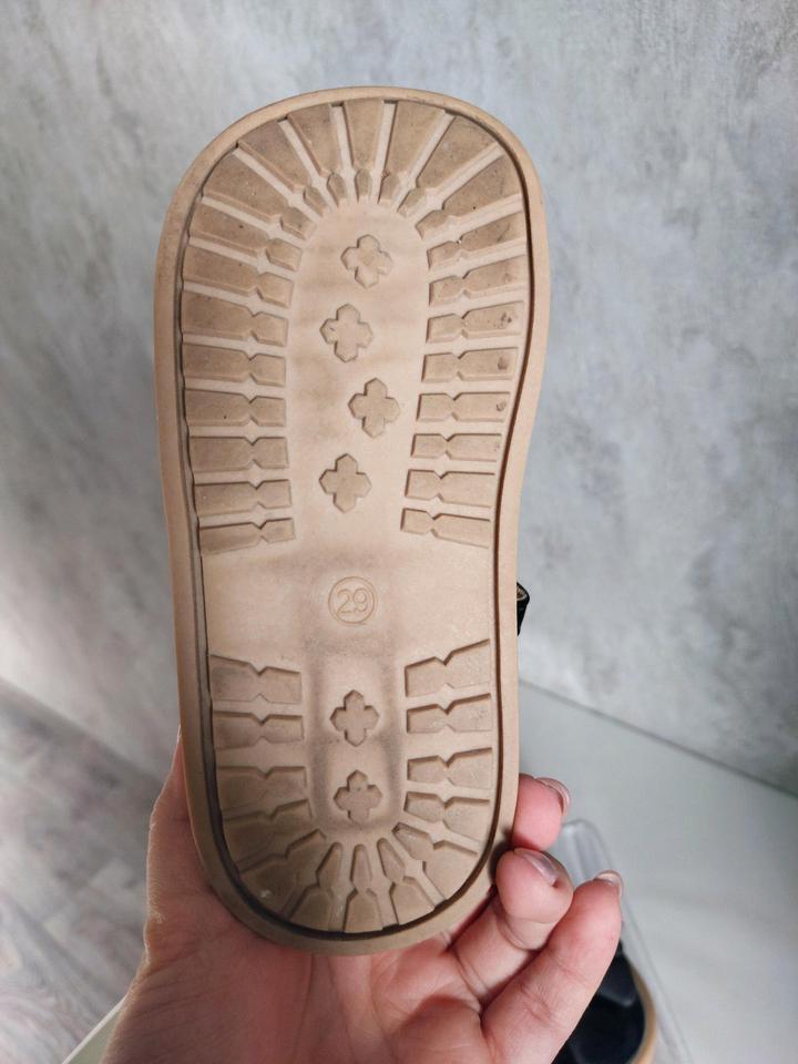 Туфли на девочку