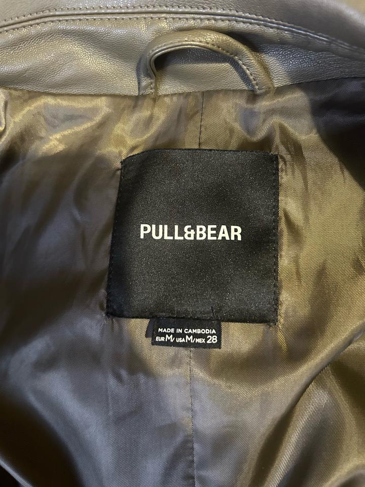 Оливковый тренч Pull&Bear