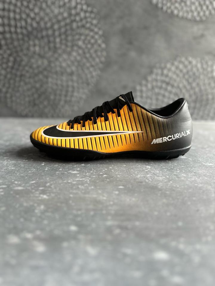 Сороконожки Nike Mercurial