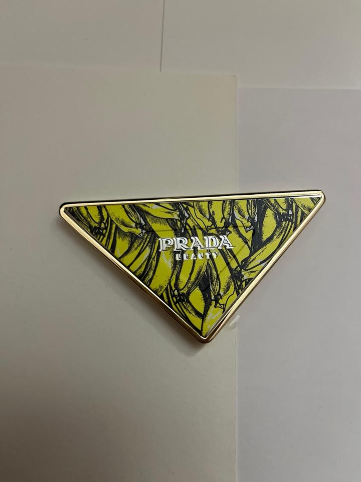 Зеркальце Prada Beaute