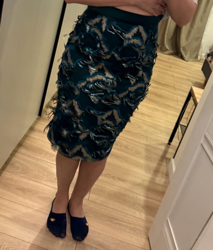 Изумрудная нарядная юбка с висюльками