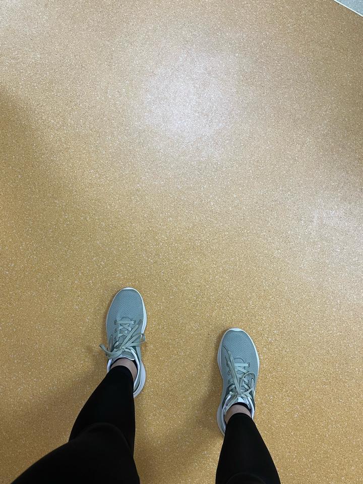 Кроссовки зелёные