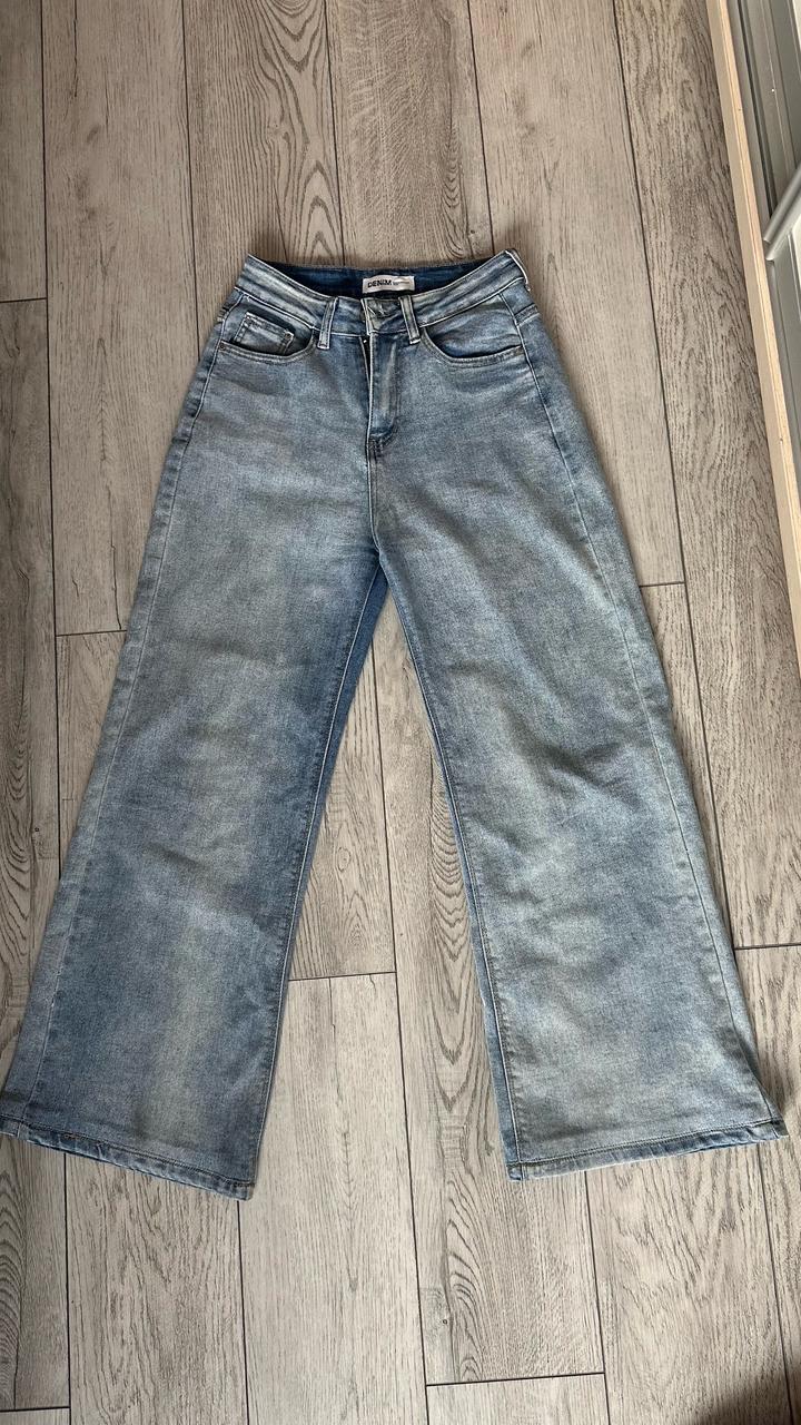 Джинсы