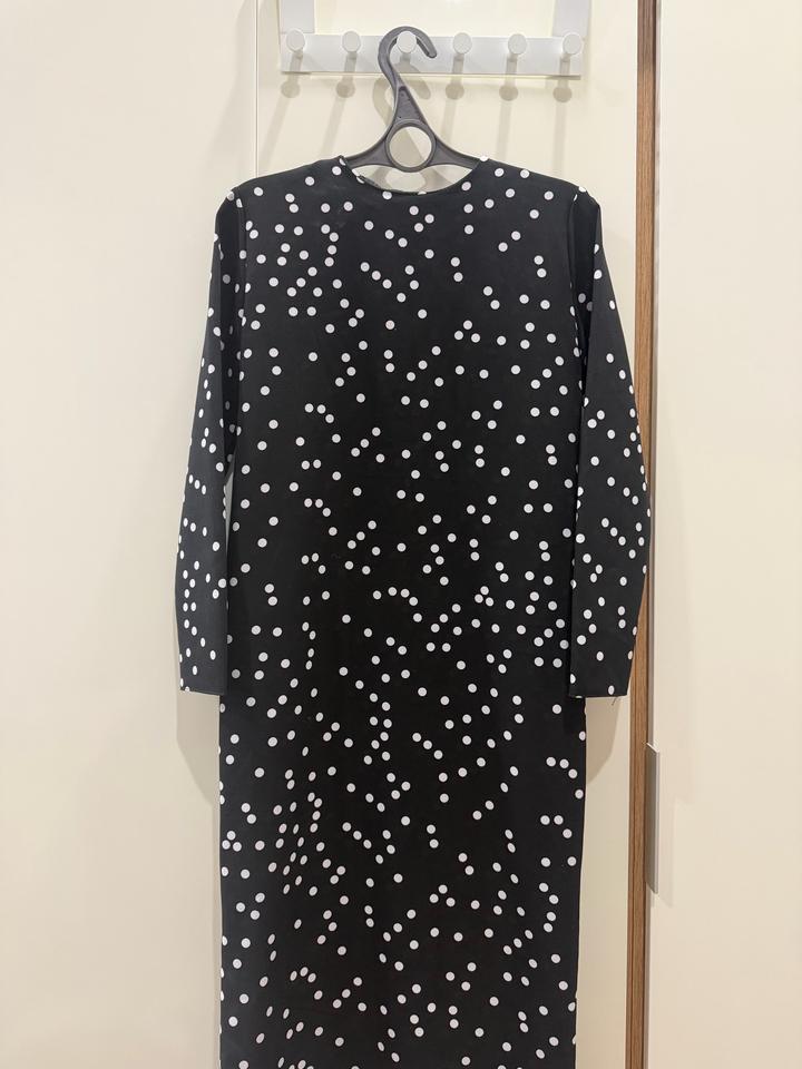 Платье черное в белый горошек