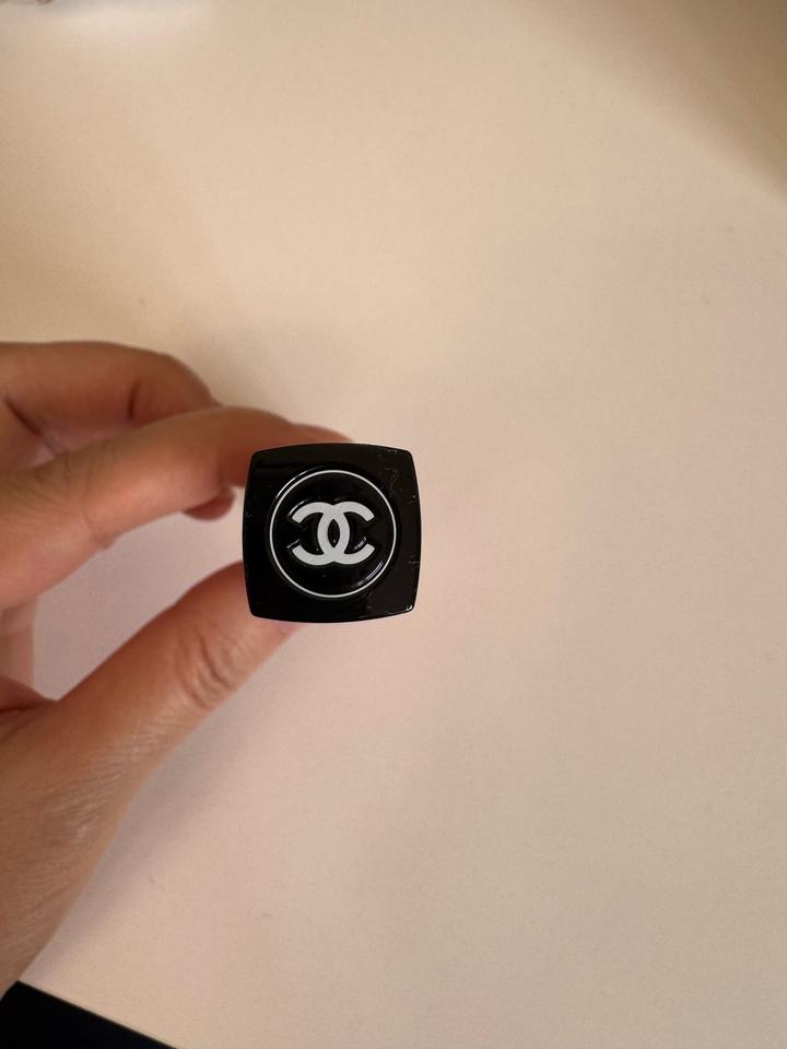 Блеск для губ Chanel